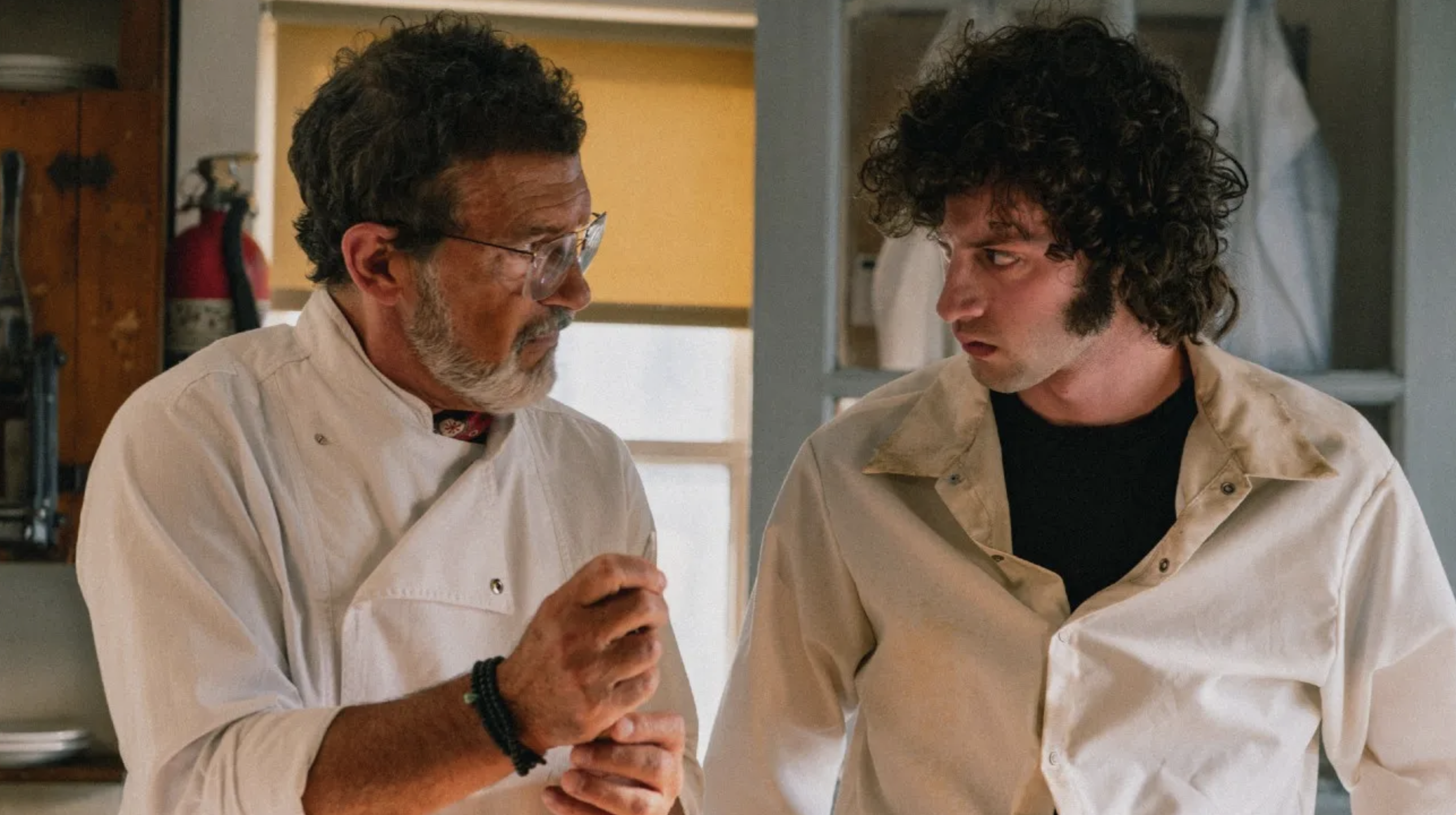 'Tony': A24 mostra Bourdain antes do mundo conhecer Bourdain